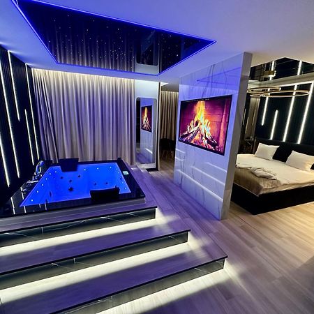 Masarska 6 Vip Apartamenty Jacuzzi Cracovia Esterno foto