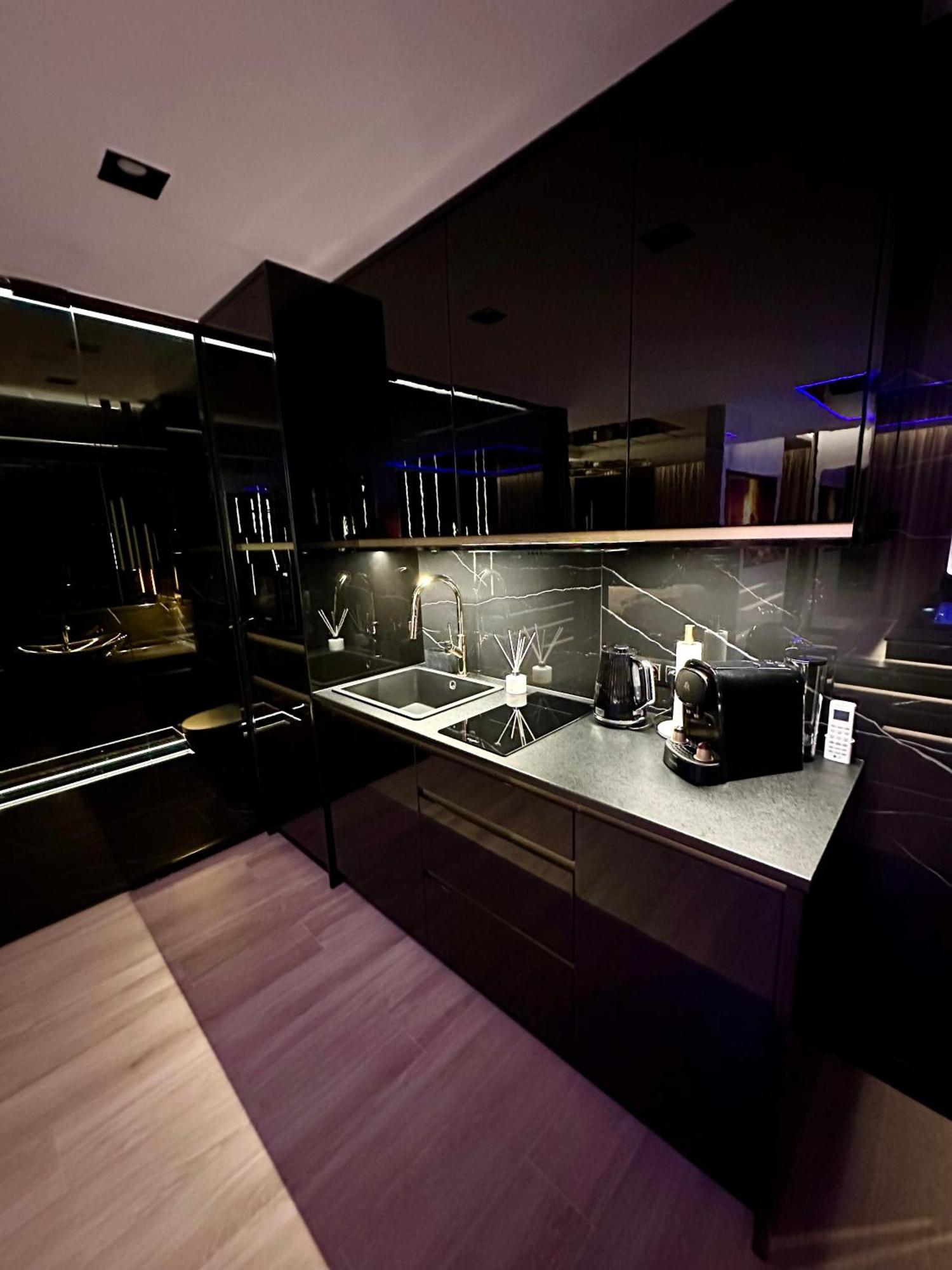 Masarska 6 Vip Apartamenty Jacuzzi Cracovia Esterno foto
