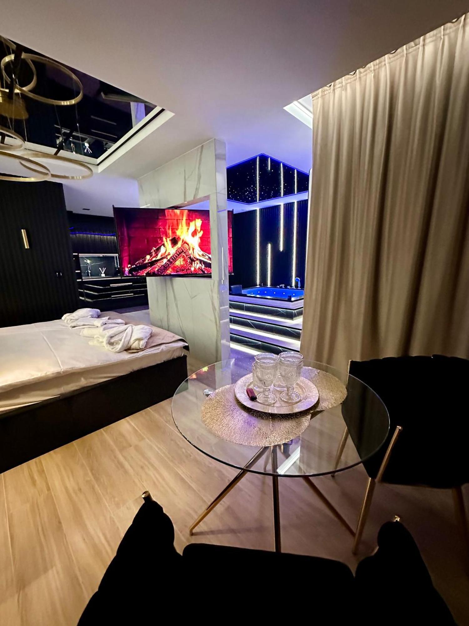 Masarska 6 Vip Apartamenty Jacuzzi Cracovia Esterno foto