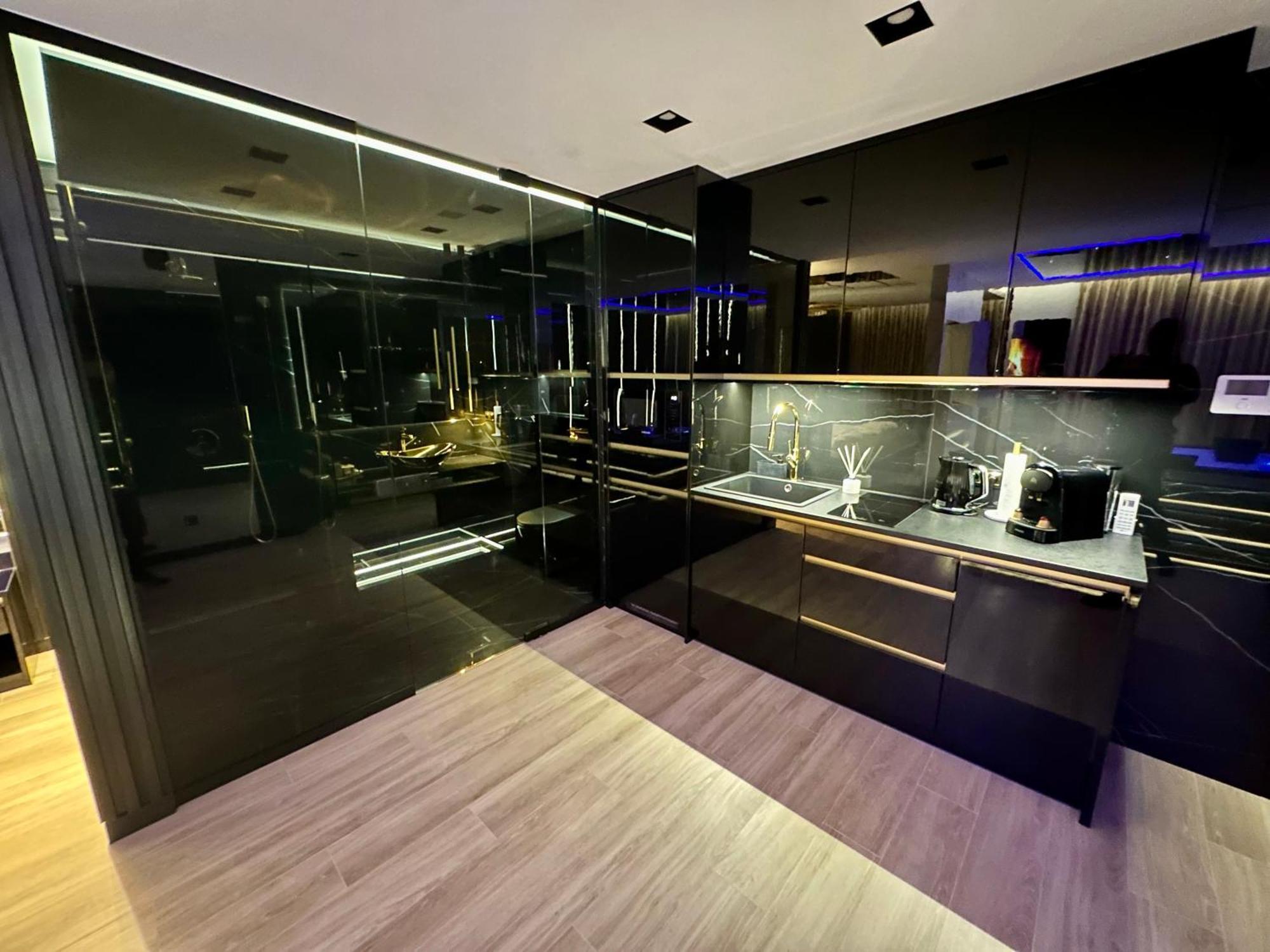Masarska 6 Vip Apartamenty Jacuzzi Cracovia Esterno foto