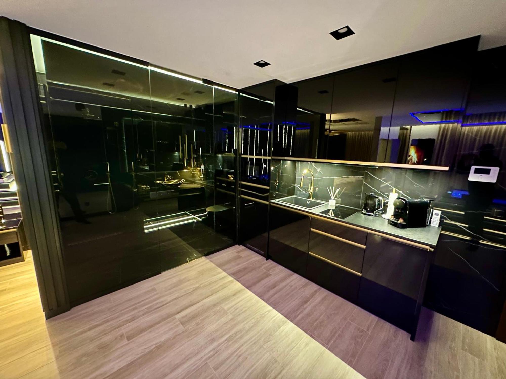 Masarska 6 Vip Apartamenty Jacuzzi Cracovia Esterno foto